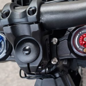 8-moto-electrique-talaria-sting-4000-reglages-fourche-factory